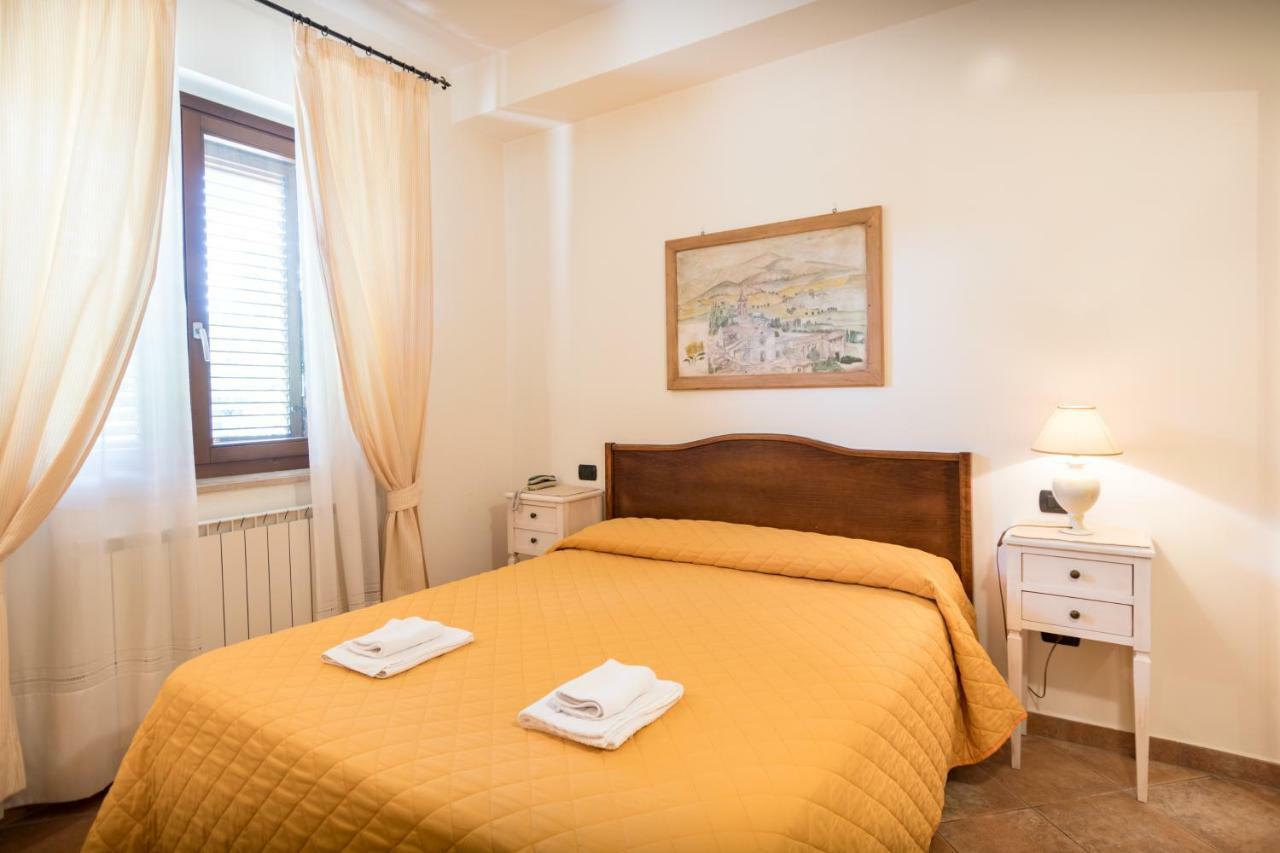 Bed & Breakfast Al Pian D'Ассизи Экстерьер фото